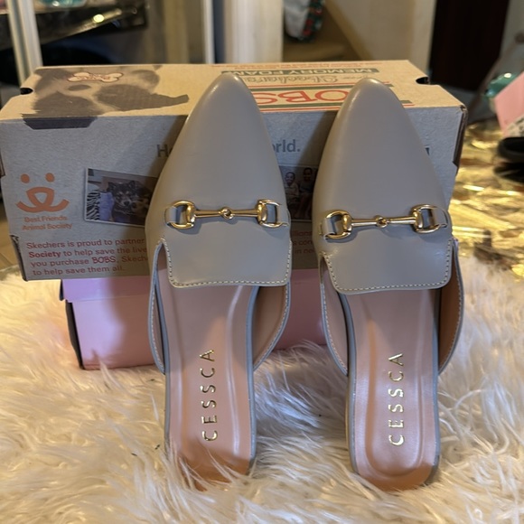 TRIANGLES TOE MULE SIZE 6 NEW NEVER WORN - Picture 2 of 3